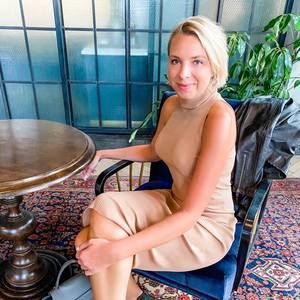 Meet your Posher, Nicole